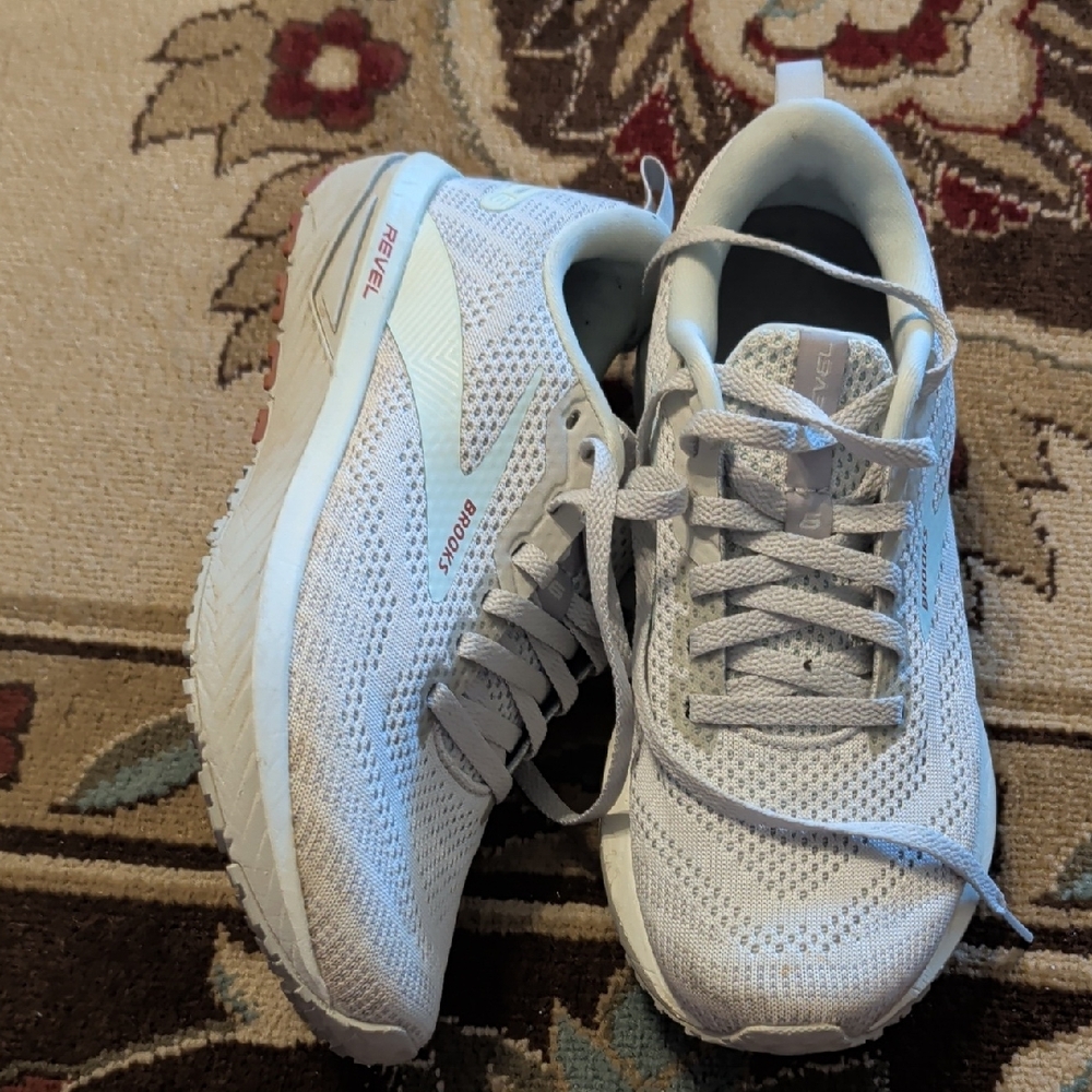 Brooks White Knit Running Sneakers with Subtle Pink Accent